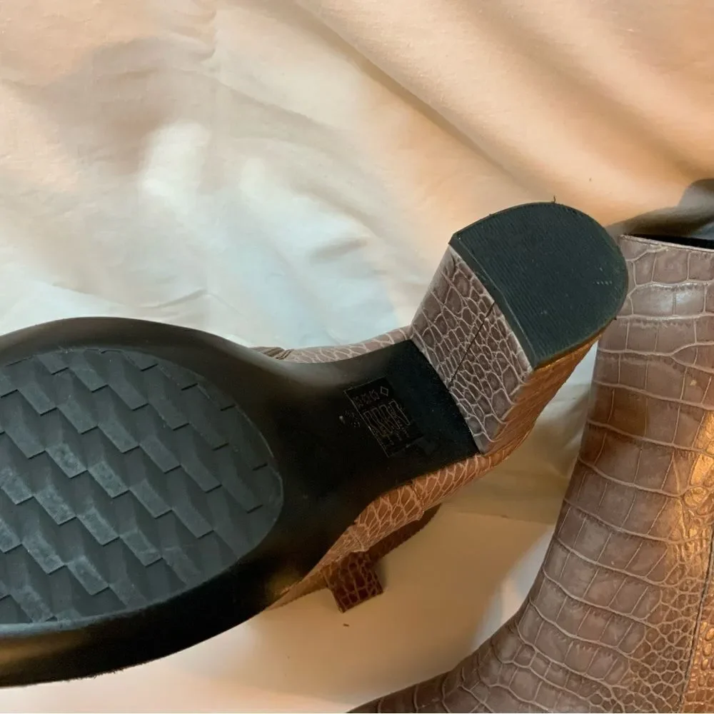 Bruno Premi snake embossed leather upper Women's Shoes Ankle Boots Size 38 / 8